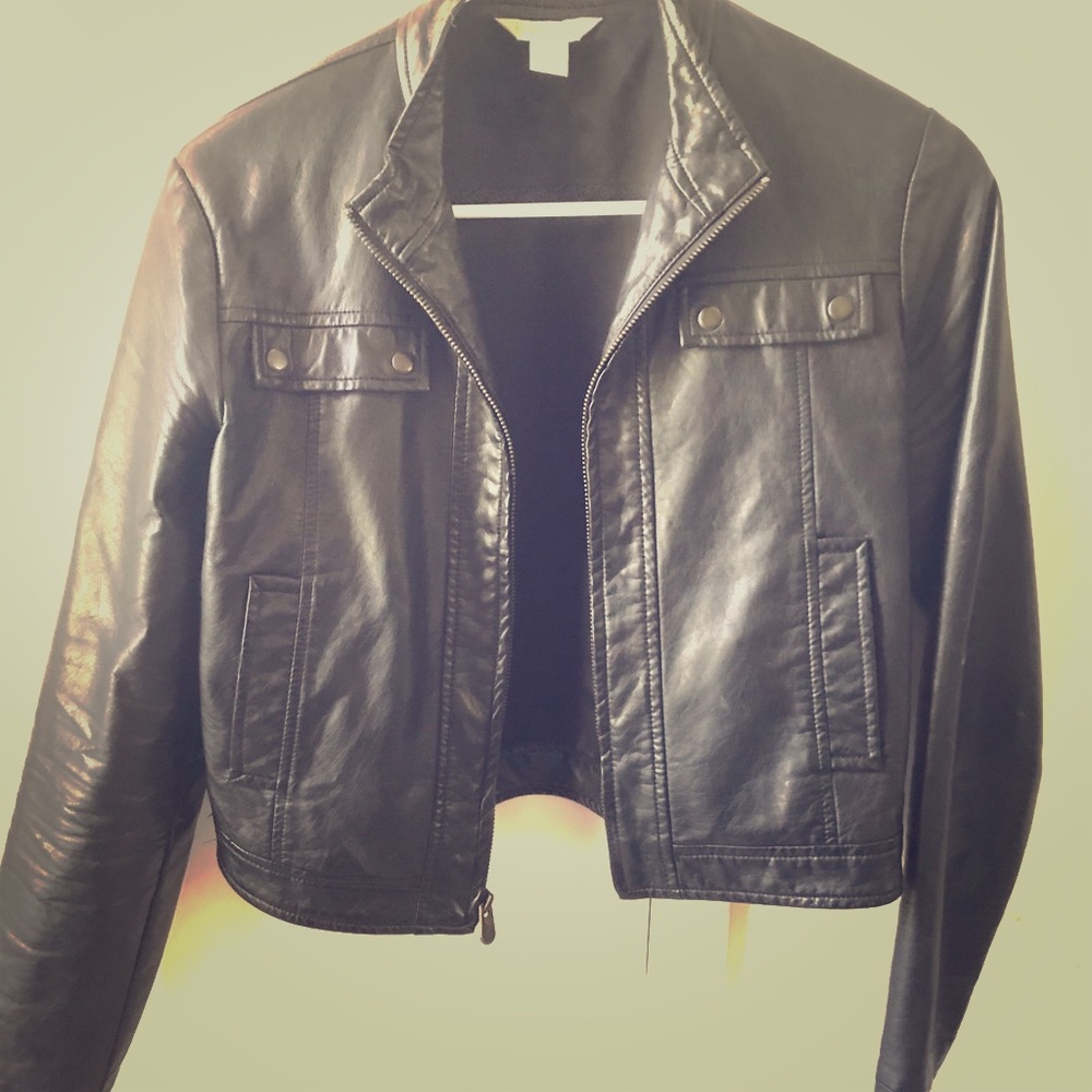 Cropped (short) leather jacket